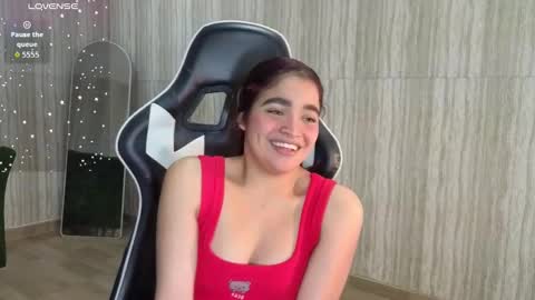 Snapshot of clementine_t chatting on 18, 9, 2025 Clementine online show from 18, 9, 2025