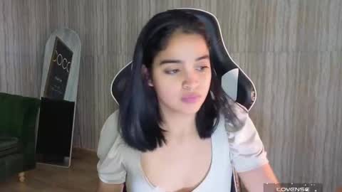 Snapshot of clementine_t chatting on 24, 9, 2025 Clementine online show from 24, 9, 2025