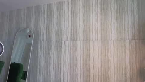 Snapshot of clementine_t chatting on 26, 11, 2025 Clementine online show from 26, 11, 2025