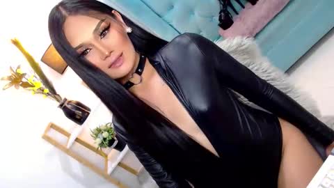 Cleo online show from 7, 10, 2025