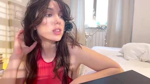 Snapshot of cleopatra_sinns chatting on 8, 1, 2025 cleopatra_sinns online show from 8, 1, 2025