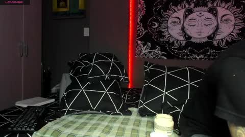 cleo y maikol online show from 14, 4, 2026