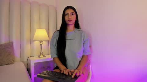 Snapshot of cleosteele_ chatting on 11, 6, 2026 CleoSteele online show from 11, 6, 2026