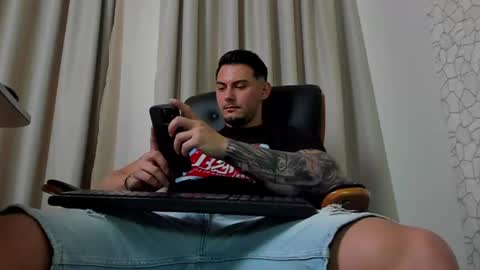 Snapshot of clintmasterss chatting on 16, 6, 2026 ClintMasterss online show from 16, 6, 2026