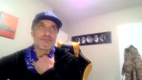 Snapshot of clintwood12 chatting on 12, 12, 2024 chad online show from 12, 12, 2024