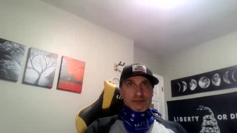 Snapshot of clintwood12 chatting on 19, 12, 2024 chad online show from 19, 12, 2024