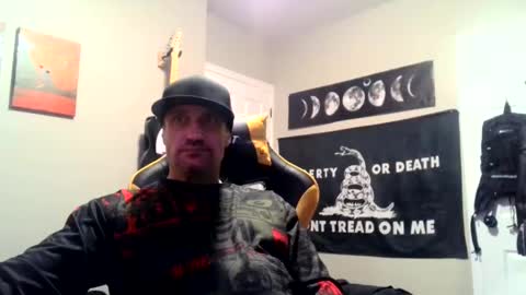 Snapshot of clintwood12 chatting on 25, 12, 2024 chad online show from 25, 12, 2024