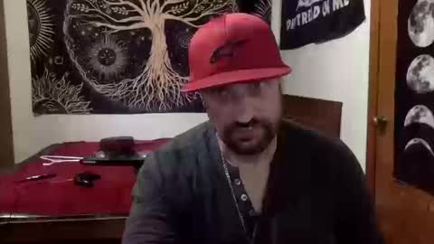 Snapshot of clintwood12 chatting on 17, 10, 2025 chad online show from 17, 10, 2025