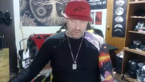 Snapshot of clintwood12 chatting on 14, 12, 2025 chad online show from 14, 12, 2025