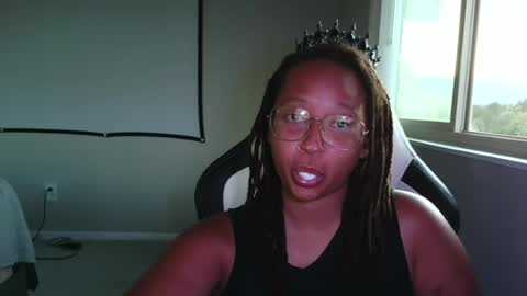Snapshot of clioenchants chatting on 15, 7, 2026 High Queen Clio online show from 15, 7, 2026