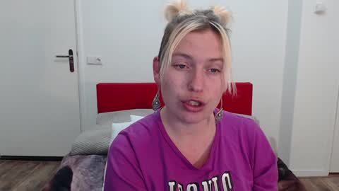 Snapshot of clittytastic chatting on 4, 2, 2025 Syl online show from 4, 2, 2025