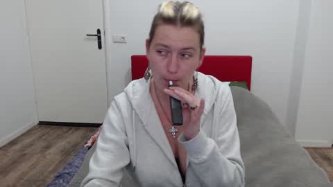 Snapshot of clittytastic chatting on 5, 2, 2025 Syl online show from 5, 2, 2025