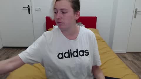 Snapshot of clittytastic chatting on 17, 2, 2025 Syl online show from 17, 2, 2025