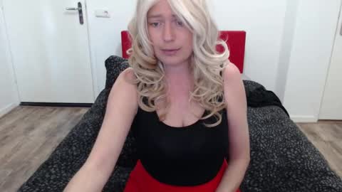 Snapshot of clittytastic chatting on 10, 3, 2025 Syl online show from 10, 3, 2025