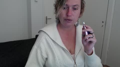 Snapshot of clittytastic chatting on 13, 10, 2025 Syl online show from 13, 10, 2025