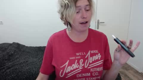 Snapshot of clittytastic chatting on 30, 10, 2025 Syl online show from 30, 10, 2025