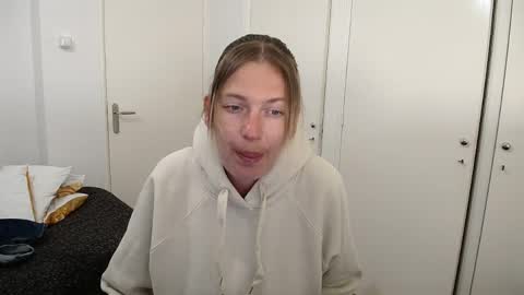 Syl  online show from 29, 3, 2026