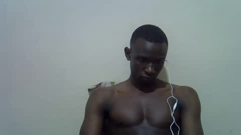 Snapshot of clive_damian chatting on 16, 2, 2026 clive_damian online show from 16, 2, 2026