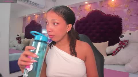 Cloe 555 online show from 28, 10, 2025