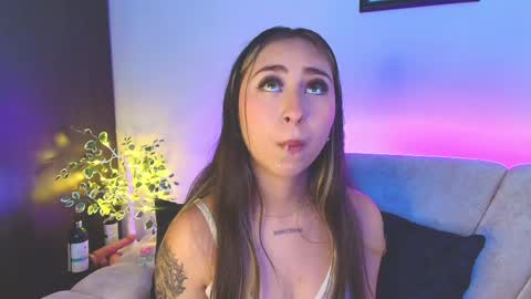 Snapshot of cloe_martinezz_ chatting on 29, 4, 2026 cloe_martinezz_ online show from 29, 4, 2026