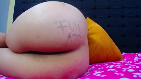 Snapshot of cloe_monroe_ chatting on 5, 3, 2025 Cloe online show from 5, 3, 2025