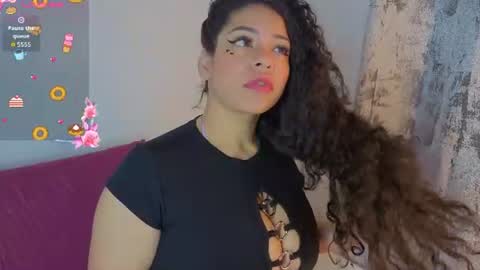 Snapshot of cloebunny_ chatting on 24, 6, 2026 Cloe Bunny online show from 24, 6, 2026