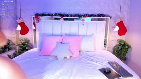 Cloe Harp  online show from 26, 12, 2024