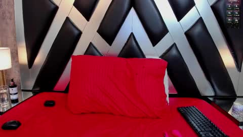 Snapshot of cloeperson chatting on 5, 2, 2026 lady cloe person online show from 5, 2, 2026