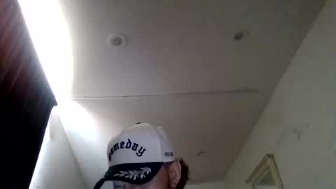 Snapshot of cloudyydayzz chatting on 7, 5, 2026 tallhungandcloudy online show from 7, 5, 2026