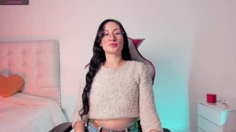 Chloe  online show from 4, 11, 2025