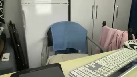 Snapshot of coach_karl chatting on 2, 11, 2025 Coach Karl Porn Star Tip me all the way to my next trip online show from 2, 11, 2025