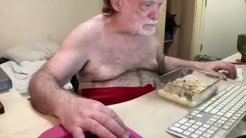 Snapshot of coach_karl chatting on 8, 7, 2026 Coach Karl Porn Star Tip me all the way to my next trip online show from 8, 7, 2026