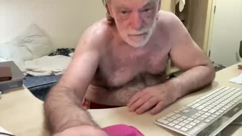 Snapshot of coach_karl chatting on 21, 7, 2026 Coach Karl Porn Star Tip me all the way to my next trip online show from 21, 7, 2026