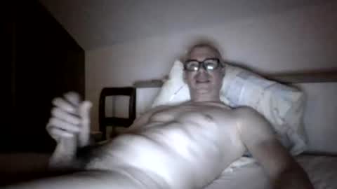 Snapshot of cobra009 chatting on 5, 10, 2025 cobra online show from 5, 10, 2025