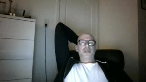 Snapshot of cobra009 chatting on 3, 11, 2025 cobra online show from 3, 11, 2025