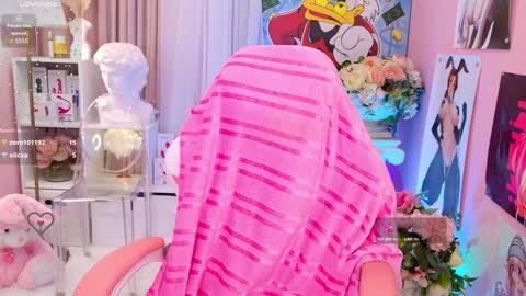 Mia online show from 6, 12, 2024