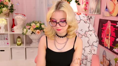 Mia online show from 24, 12, 2024