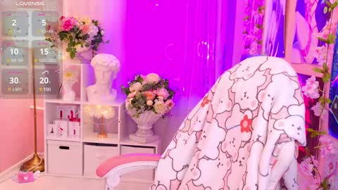 Mia online show from 6, 3, 2025