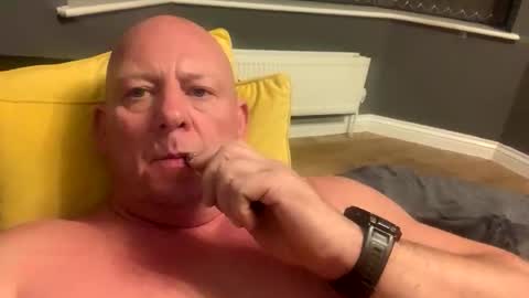 col4nows online show from 25, 10, 2025