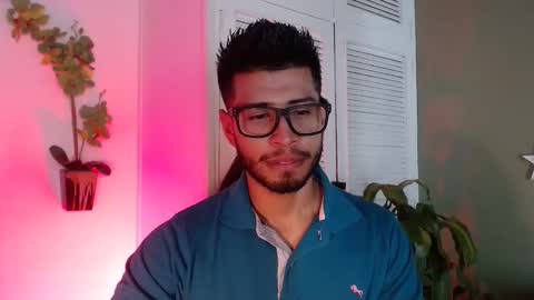 Snapshot of colby_smit chatting on 12, 9, 2025 Colby online show from 12, 9, 2025
