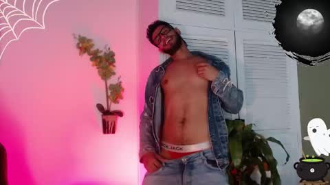 Snapshot of colby_smit chatting on 1, 10, 2025 Colby online show from 1, 10, 2025
