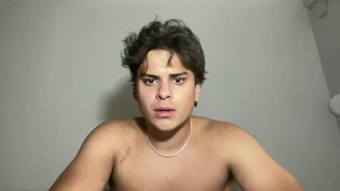 Snapshot of college27816672 chatting on 9, 10, 2025 college27816672 online show from 9, 10, 2025