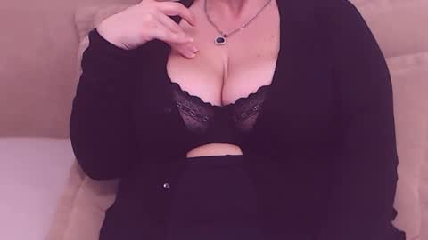 Snapshot of college_dream_bbw chatting on 9, 2, 2025 Maddison online show from 9, 2, 2025