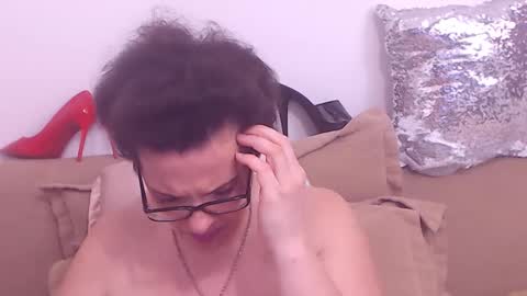 Snapshot of college_dream_bbw chatting on 2, 3, 2025 Maddison online show from 2, 3, 2025