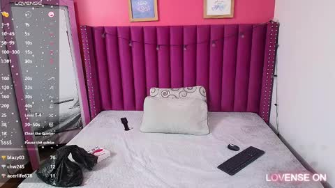 Snapshot of collegepawglovedaddy chatting on 4, 1, 2025 MEGAN online show from 4, 1, 2025