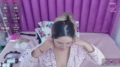 Snapshot of collegepawglovedaddy chatting on 6, 11, 2025 MEGAN online show from 6, 11, 2025