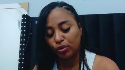 Snapshot of colombia_mommy_ chatting on 27, 10, 2025 GRETCHEN online show from 27, 10, 2025