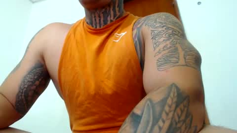 Snapshot of colombian_monster_cock chatting on 25, 12, 2024 camilo online show from 25, 12, 2024