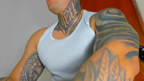 Snapshot of colombian_monster_cock chatting on 19, 9, 2025 camilo online show from 19, 9, 2025