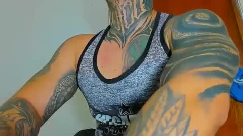 Snapshot of colombian_monster_cock chatting on 22, 9, 2025 camilo online show from 22, 9, 2025